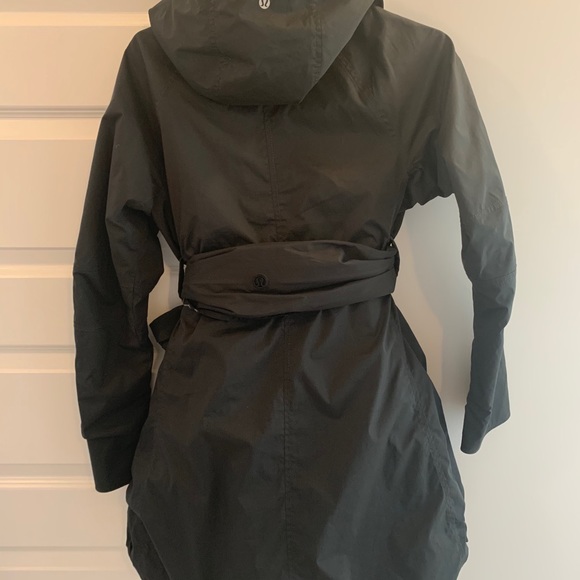 Pedal power rain coat - Picture 8 of 10